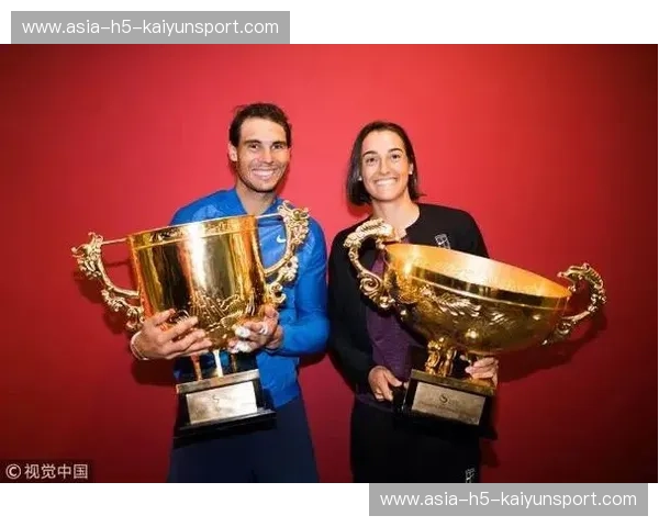 半决赛直播：与激情赛场零距离接触